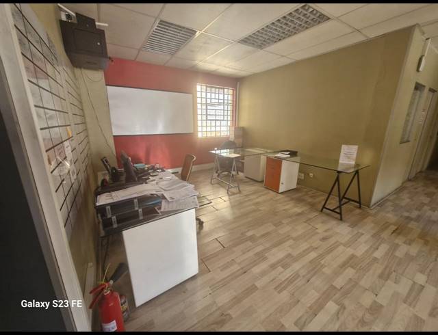 1,383M² WAREHOUSE FOR SALE IN JEPPESTOWN
